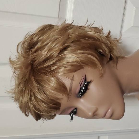 PERFECT IMAGE SHORT WIG - Picture 4 of 7